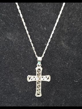 14kt White Gold Swirl/ Filigree Cross Necklace - Women Jewelry